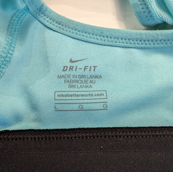 Nike Sports Bra L - Picture 3 of 3